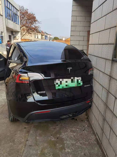 汽车前窗贴膜要多少钱贴(汽车前窗贴膜费用详解,价格、因素与选择) 汽车前窗贴膜要多少钱贴(汽车前窗贴膜费用详解,价格、因素与选择)